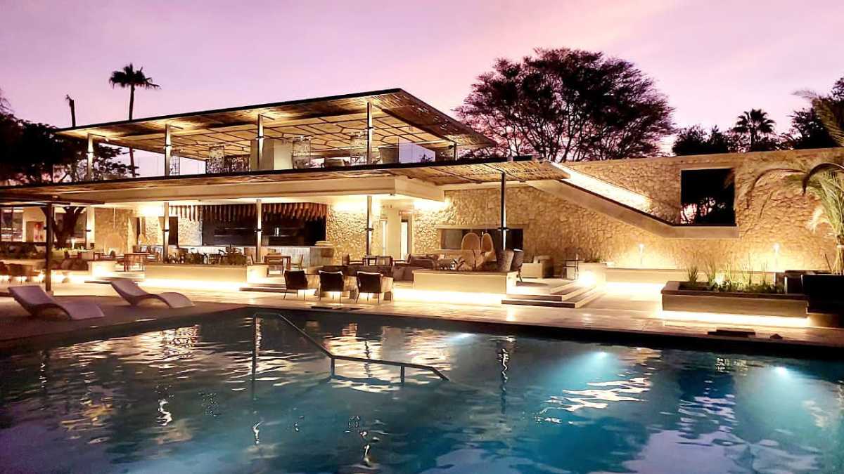 Mokuti Etosha Lodge